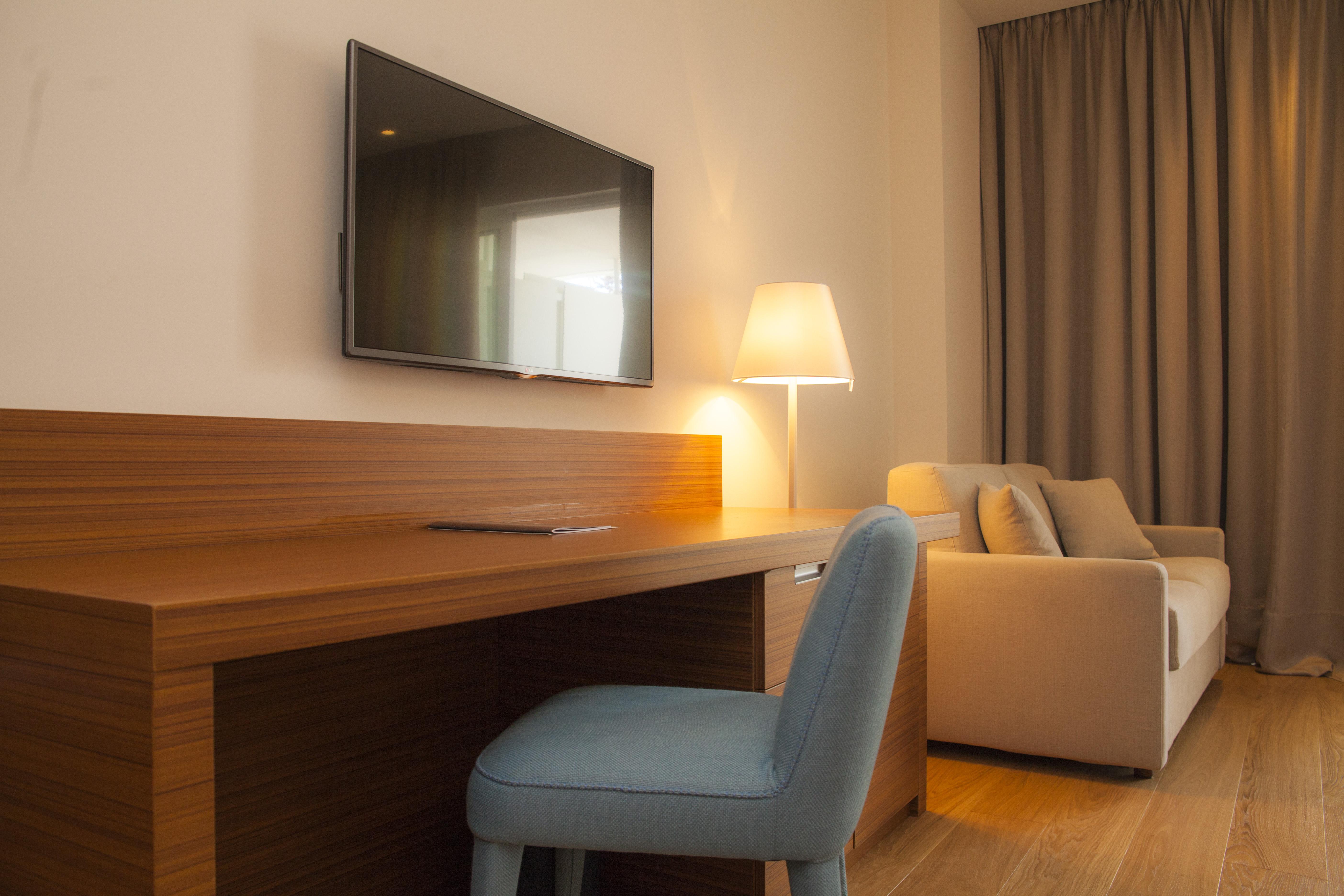 מאלי לוסיניי Hotel Bellevue מראה חיצוני תמונה