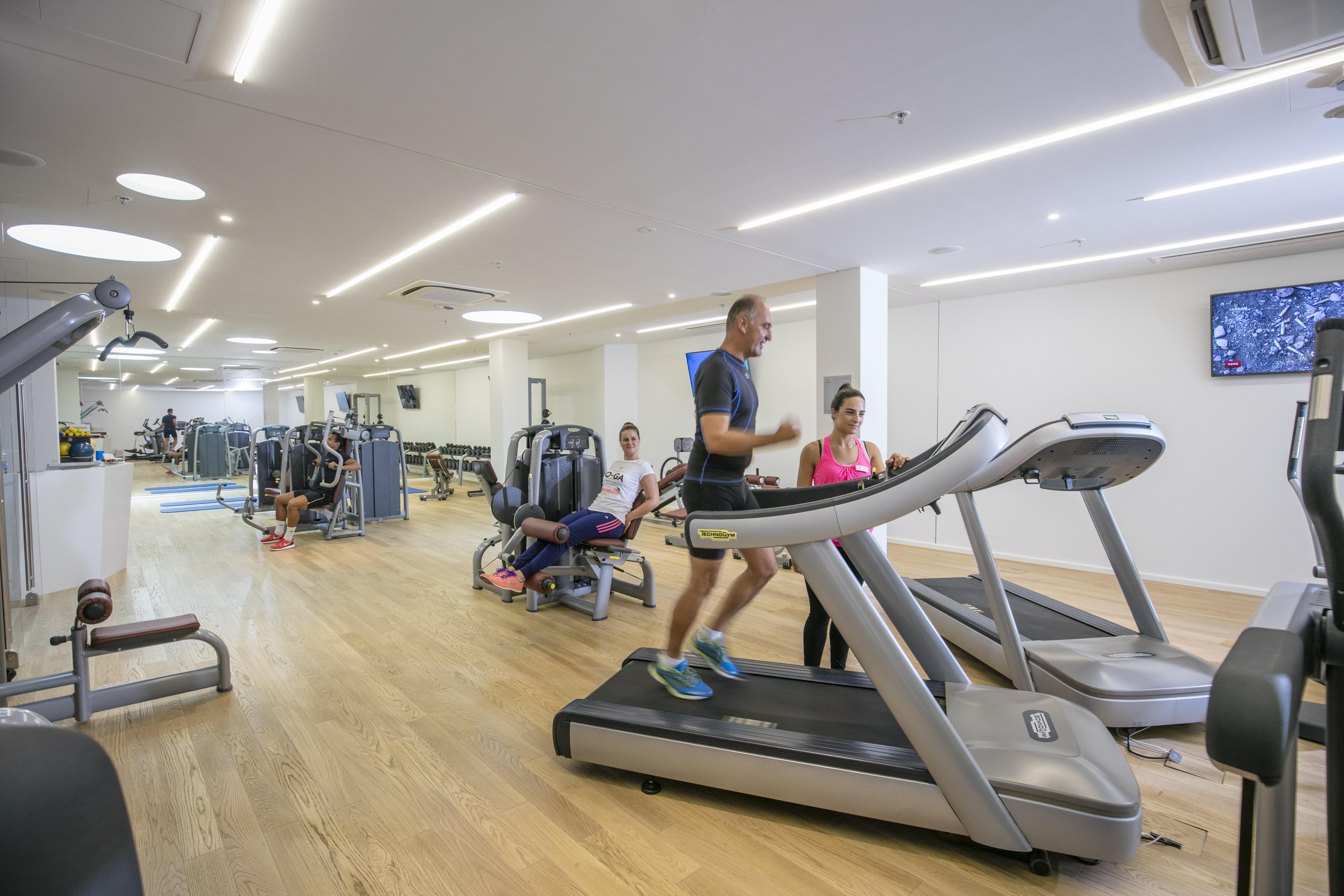 מאלי לוסיניי Hotel Bellevue מראה חיצוני תמונה